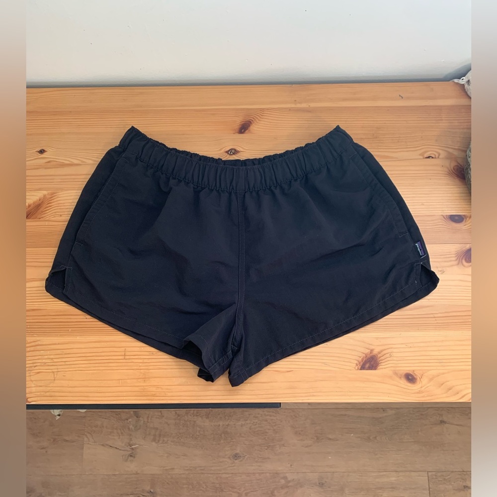 Women’s Patagonia Barely Baggies Shorts Black Size Medium